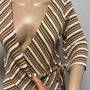 NWOT Socialite Brown & White Wrap Top diagonal stripes size S thumbnail 3