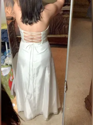 Faviana white strapless prom/wedding dress #prom #eveningwear #formal thumbnail 2