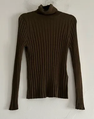 Banana Republic Lucci Merino Wool Turtleneck Sweater Brown Quiet Luxury Preppy thumbnail 1