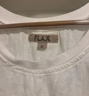 100% Linen White Tank thumbnail 4