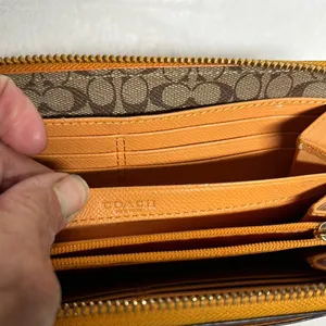 Coach Tan/ orangish Leather Wallet thumbnail 15