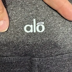 ALO Yoga Leggings Women Size M Gray Gym Activewear 7/8 Low-Rise Ankle Zip EUC thumbnail 7