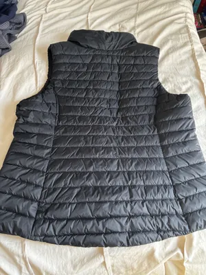Black Old Navy Puffer Vest thumbnail 2