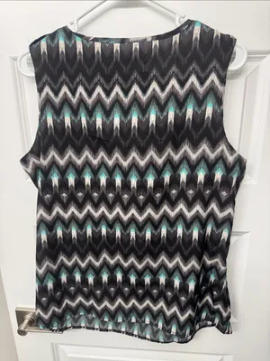 Banana Republic Sleeveless Chevron Print Top - Black, Teal & White thumbnail 3