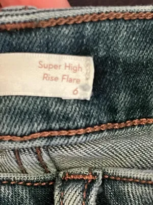 LC Lauren Conrad Super High Rise Flare Jeans Womens 6 Medium Wash Blue Denim thumbnail 9