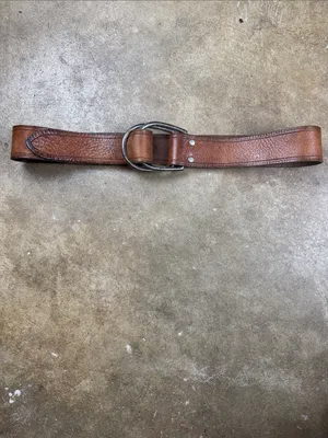 Classic Brown Leather Belt with Large Loop Buckles
Size: Medium thumbnail 2