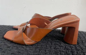 ZARA Heeled Sandals Brown Leather thumbnail 1