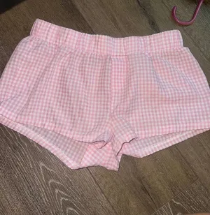 Edikted Gingham Shorts thumbnail 1