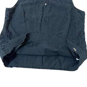 Hollister (L) Cotton Flower Cut Out Embroidered Overlay Sleeveless Top Blouse thumbnail 9