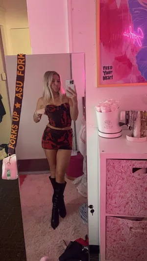 Edikted red set thumbnail 5