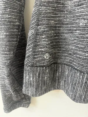{10} Lululemon Race Your Pace Long Sleeve Coco Pique Black thumbnail 5