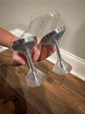 Amina Muaddi Clear PVC Pointed Holli Glass slingback Heels size Italian 36 thumbnail 7