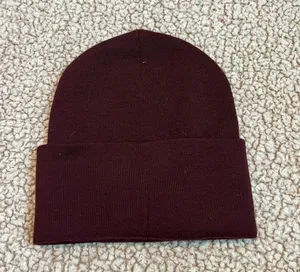 Beanie thumbnail 2