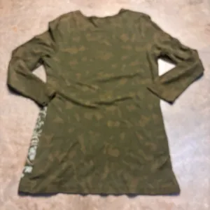 Tryst Retro Y2K Skater Olive Green Camo MallGoth Printed Shirt Womens XL thumbnail 6
