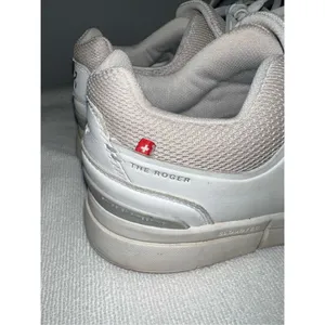 On Cloud The Roger Advantage Womens Size 8.5 White Leather Sneakers thumbnail 5