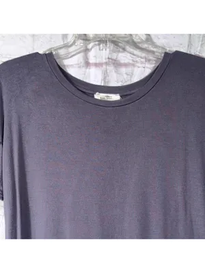 Rebel Society Black Rolled Sleeve High Low Top Women’s Casual Tee Medium thumbnail 2