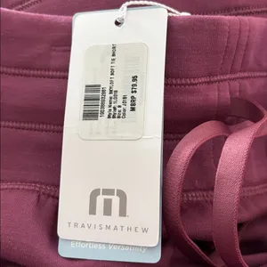 Travis Mathew Skylift Soft Tie Short W/Pockets Sz S in Damson GOLF Resortwear thumbnail 8