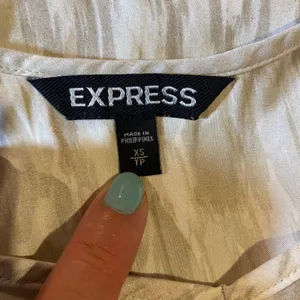 Express XS Beige Gold High Low Mini Dress Abstract‎ Print Short Sleeve Casual thumbnail 4
