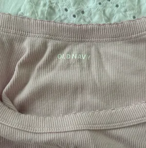 Old Navy Tank thumbnail 2