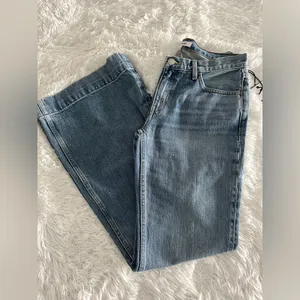 NWT Re/done 70sLow Rise‎ Bell Bottom Jeans Sz 27 thumbnail 5