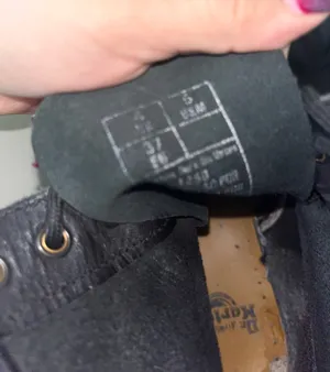 Dr. Martens Leather Boots Lace-Up thumbnail 9