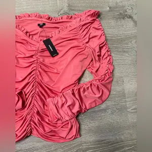 •EXPRESS• SLOUCHY TOP thumbnail 3