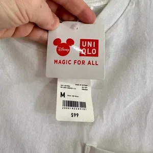 Uniqlo UT Disney Mickey Mouse Pocket T-Shirt White Women Medium NWT Embroidered‎ thumbnail 5
