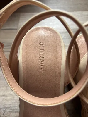 Old Navy Platform Woven Sandals thumbnail 7