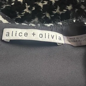 ALICE + OLIVIAClyde Patchwork Shift Dress‎ thumbnail 12