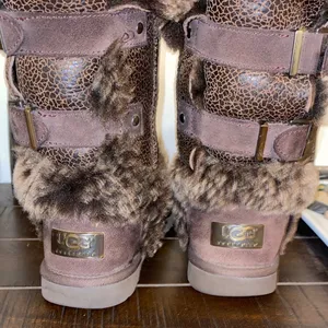 Rare!! UGG Skylah Brown Bomber Leather Faux Fur Boots Size 6 thumbnail 8