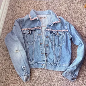 REPLAY Made in Italy Women’s XL Classic Denim Vintage Embellished Cropped Jacket thumbnail 1
