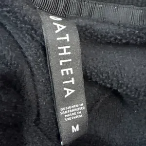 Athleta Cozy Karma Side Zip Mock Neck Sweatshirt Women's Medium Black Soft-Lined thumbnail 3