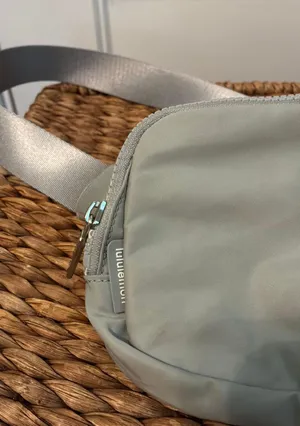 Lululemon belt bag thumbnail 2