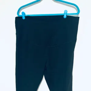Maternity Black Leggings thumbnail 4