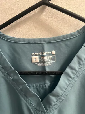 Carhartt women’s scrub set  thumbnail 2