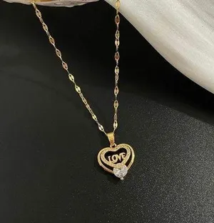 18K Gold Plated CZ Diamond Love Heart Pendant Necklace for Women thumbnail 1