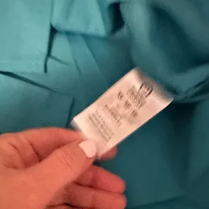 WonderWink Teal Scrub Top with V-Neck NWT thumbnail 5