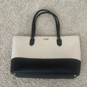 Black And White Leather Purse thumbnail 2