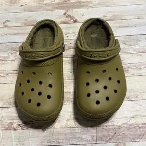 Crocs Classic Lined Clogs Men's Size 5 Women's Size 7 Olive Green Fuzzy Comfort thumbnail 2