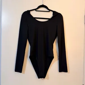 SHEIN Black Lace Trim Long Sleeve Bodysuit – Size M (US 6 / EU 38) (b4) thumbnail 2
