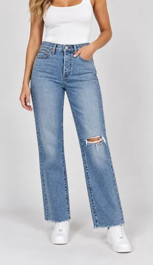 Levis Wedgie Straight High Rise Distressed Raw Hem Jeans Blue 24x28 NEW US Sz 0 thumbnail 1