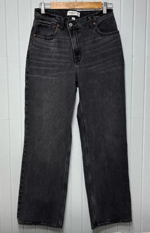 Abercrombie & Fitch Gray-Black Straight Leg Relax Fit High Rise Jeans‎ Size 28/6 thumbnail 1