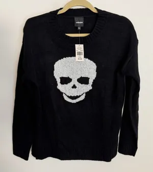 Wallpapher Halloween Black Skull Sweater NWT size large thumbnail 1