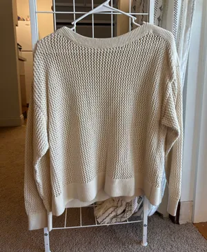 Old Navy Sweater thumbnail 1