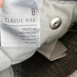 Old Navy Classic Rise Sweetheart‎ Jeans thumbnail 9
