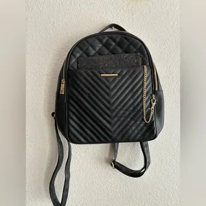 Aldo Elegant Black Backpack thumbnail 2
