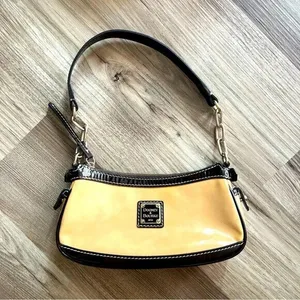 Dooney & Bourke Cream Brown Trim Small Patent Purse J6423747 thumbnail 1