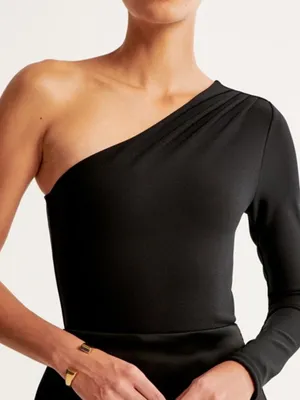 NWT Abercrombie & Fitch Black Long Sleeve Asymmetrical One-Shoulder Bodysuit S thumbnail 1