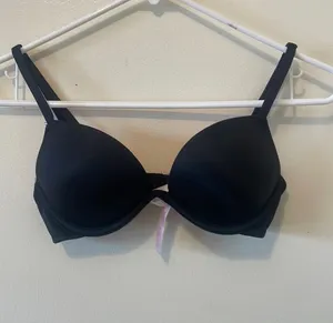 Victoria's Secret PINK Bra thumbnail 1