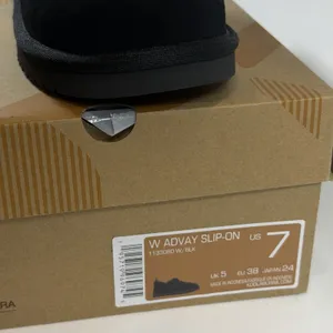 Ugg Size-7 Women Advay Slip-On‎ Shoes Black thumbnail 9